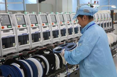 湘江新區賦能智造新篇章 比亞迪電子長沙工廠華為手機正式下線